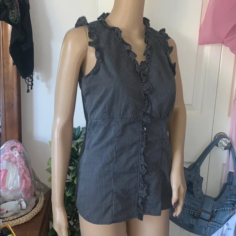 Y2K Denver Hayes grey black pinstripe sleeveless ruffle shirt top M - Picture 4 of 10